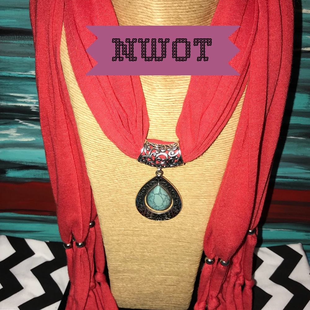 Pendant Necklace Scarf
